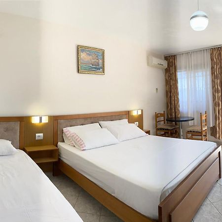 Vila Yasmin 38 Saranda Extérieur photo